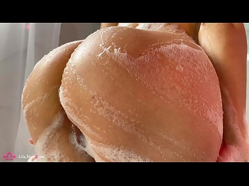 ❤️ Brunette شاور میں شدید orgasm کے لئے وائبریٹر کے ساتھ بلی میں مشت زنی کرتی ہے۔ ❤❌ مقعد فحش  ❌️❤